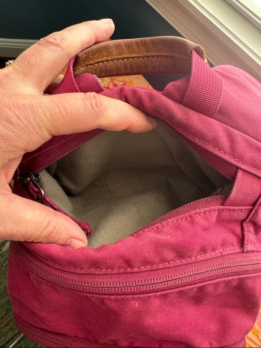 Fjallraven Raven 20 liter plum pink backpack - Picture 6 of 12